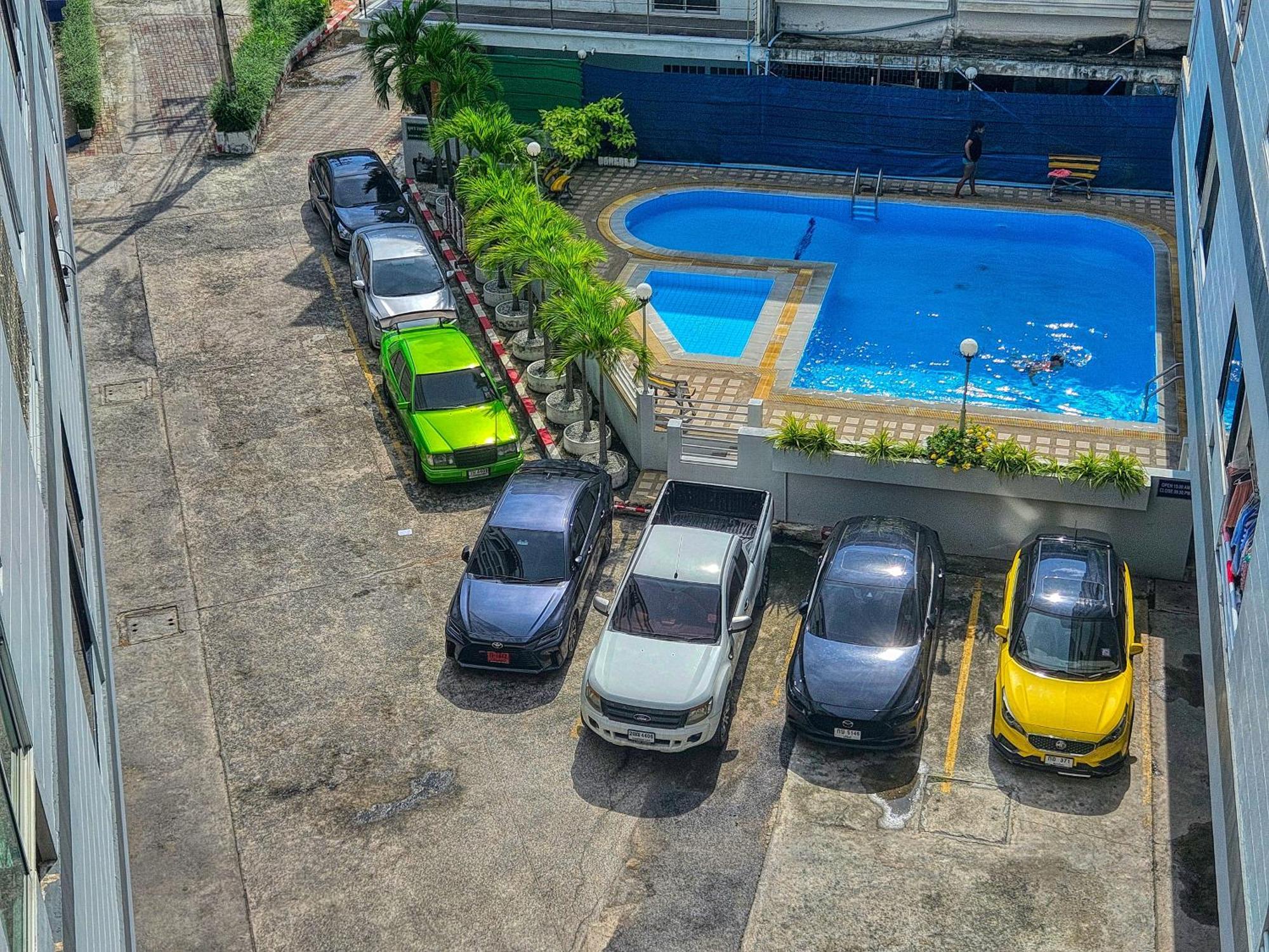 Hagone-Condotel Pattaya Exterior photo